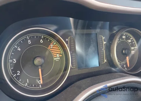 2016 Jeep Cherokee Latitude из США, поврежденный, VIN 1C4PJMCS1GW296914